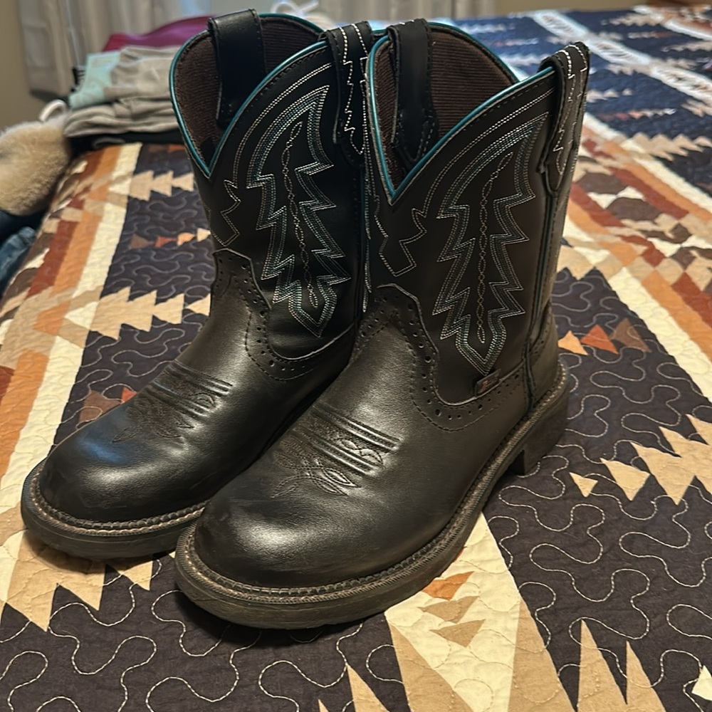 Size 9.5 Women’s Justin boots